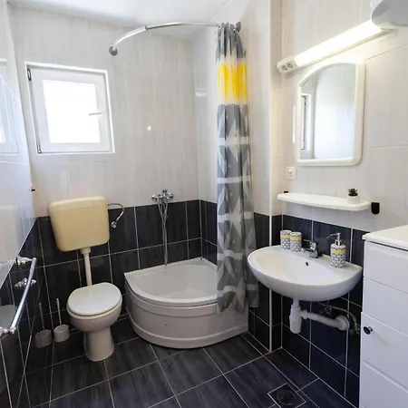 Malbasic Gostinjska kuća *